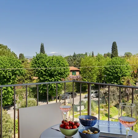 Vialeromadodici & Maison d'hôtes 4*