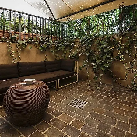 Vialeromadodici & Guest house 4*