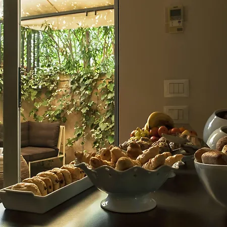 Vialeromadodici & Pensjonat Lazise