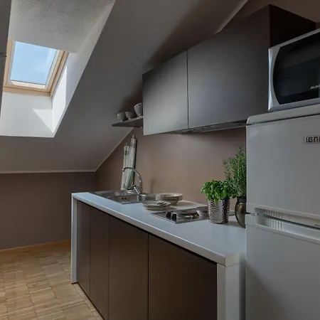 Vialeromadodici & 4*