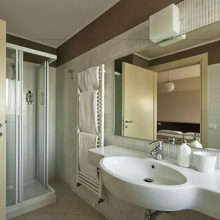 Pensjonat Vialeromadodici & Lazise