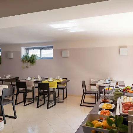 Pensjonat Vialeromadodici & Lazise