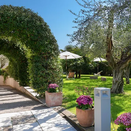 Pensjonat Vialeromadodici & Lazise