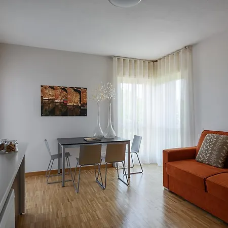 בית הארחה Vialeromadodici & לאזיסה